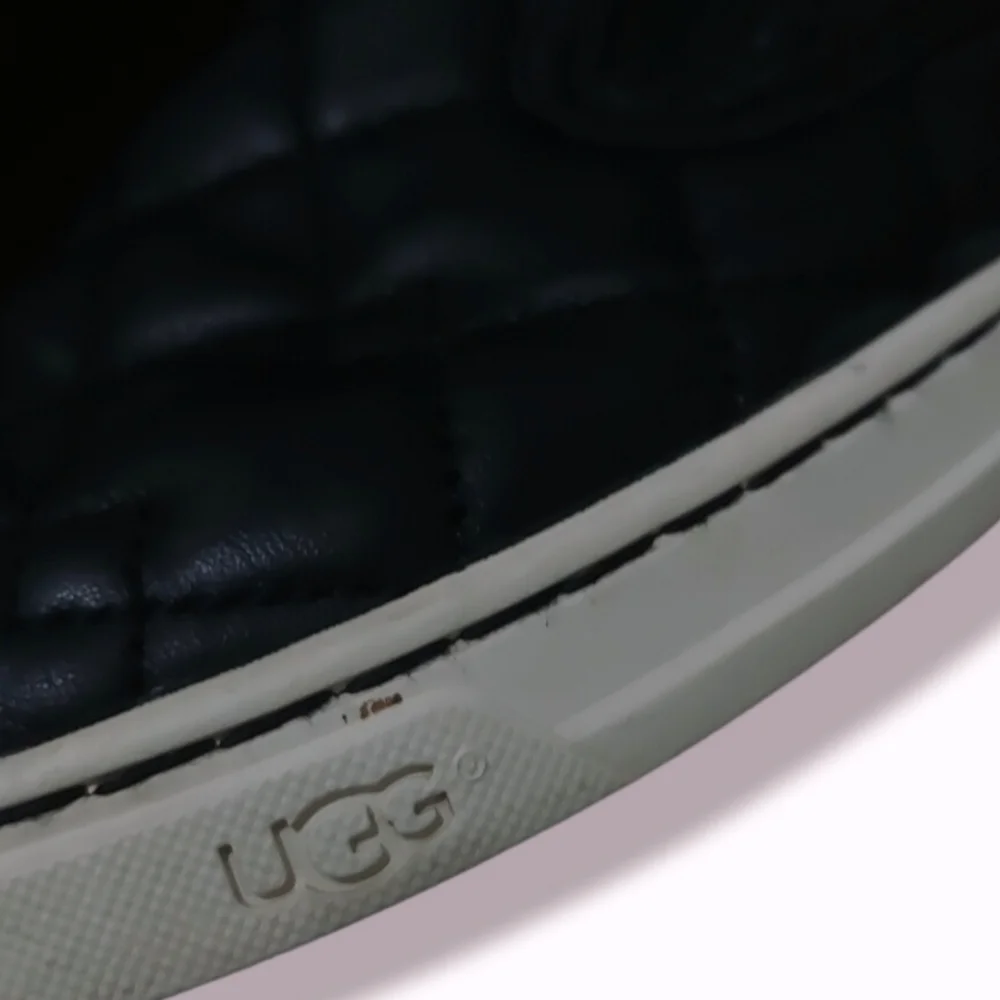 UGG Fierce Deco Quilted slipon - Picture 4 of 8